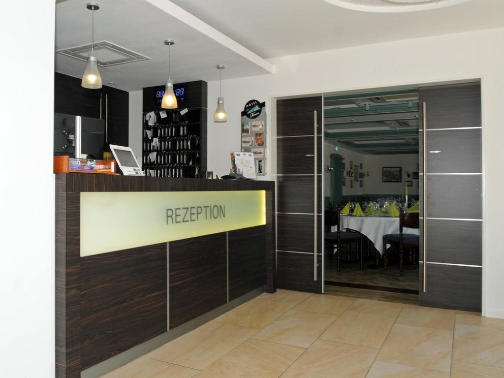Hotel-Restaurant Thomsen 델멘호르스트 외부 사진